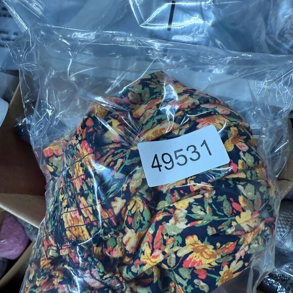 Terra & Sky Blouse Women 2X Plus Black Floral V-Neck 3/4 Sleeve Rayon Casual - Picture 7 of 7